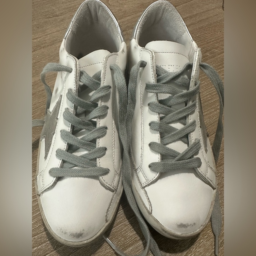 Golden Goose
Superstar Mixed Leather Sneakers - Picture 6 of 16